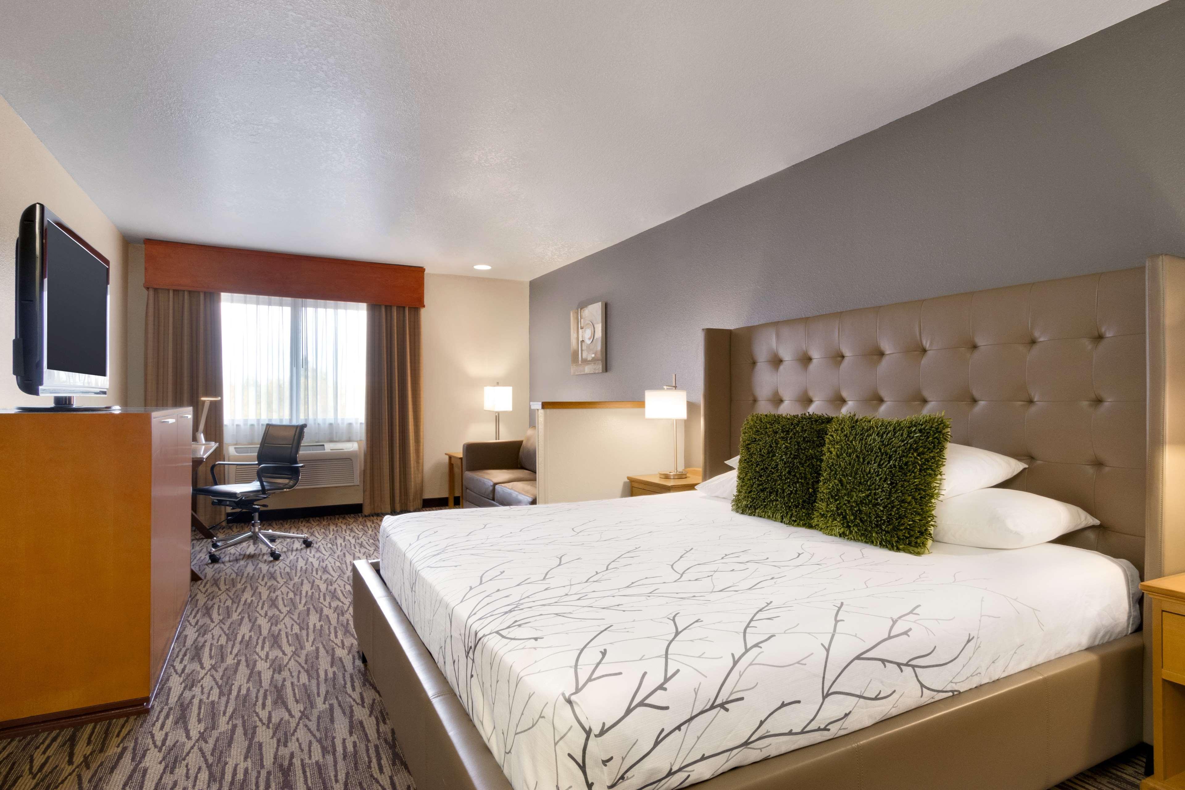 Best Western Plus Peppertree Airport Inn Airway Heights Ngoại thất bức ảnh