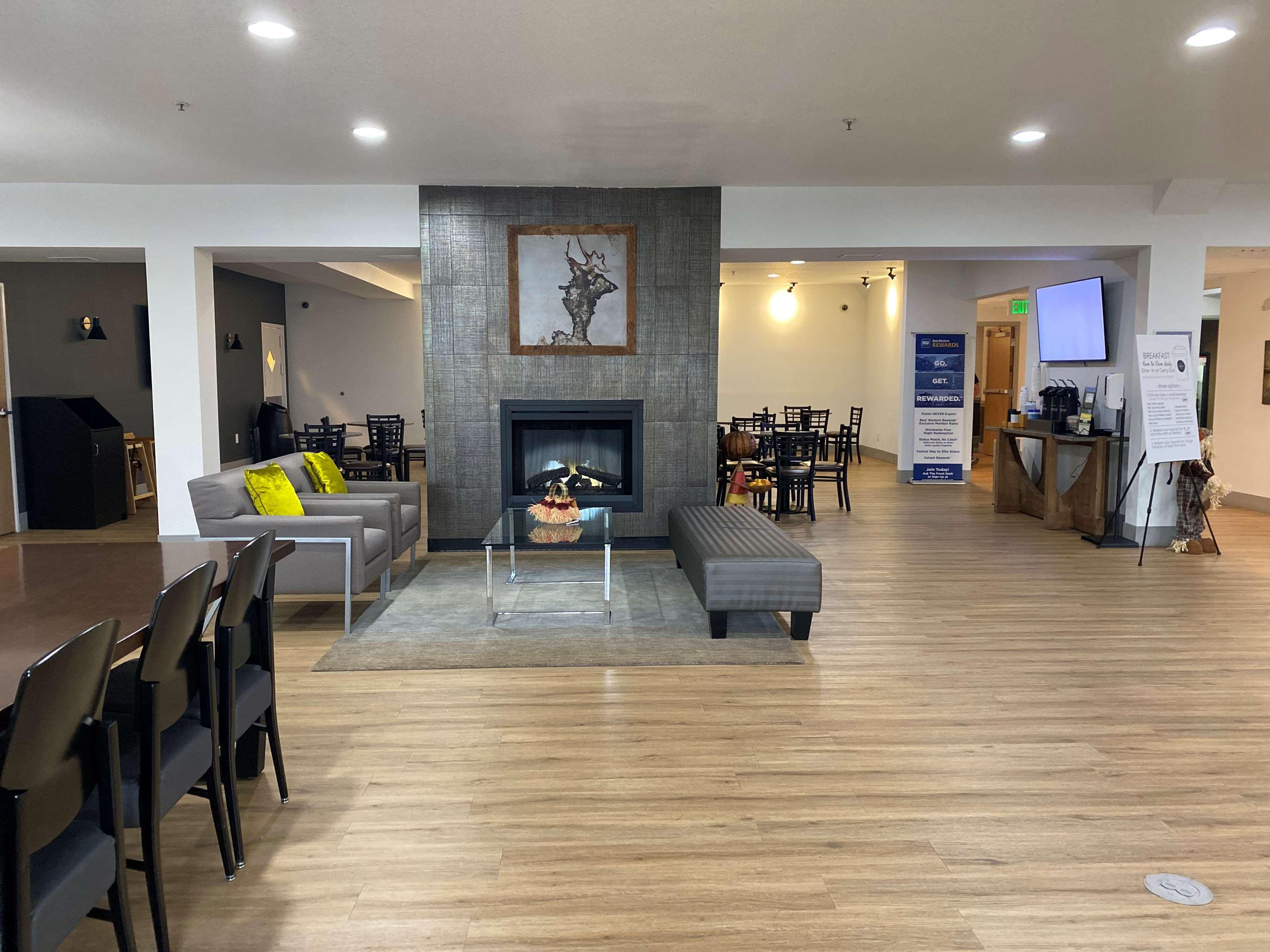 Best Western Plus Peppertree Airport Inn Airway Heights Ngoại thất bức ảnh